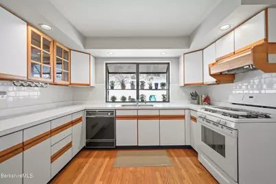 40 Prospect Hill Rd, Stockbridge, MA 01262 - Photo 15