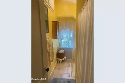 31 St Ann's Ave, Lenox, MA 01240 - Photo 23