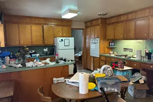 14 Calumet St, Pittsfield, MA 01201 - Photo 7