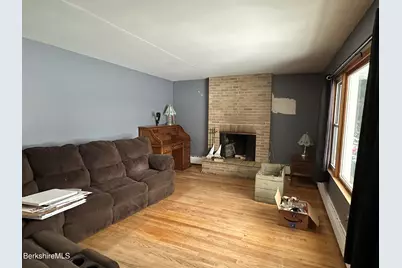 14 Calumet St, Pittsfield, MA 01201 - Photo 11