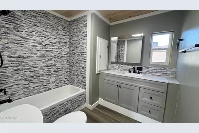 10 Seminole Dr, North Adams, MA 01247 - Photo 19