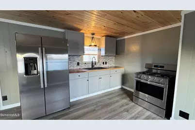 10 Seminole Dr, North Adams, MA 01247 - Photo 13