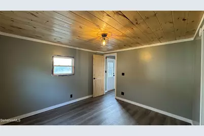 10 Seminole Dr, North Adams, MA 01247 - Photo 25