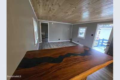 10 Seminole Dr, North Adams, MA 01247 - Photo 15