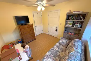 8 Country Rd, Adams, MA 01220 - Photo 25