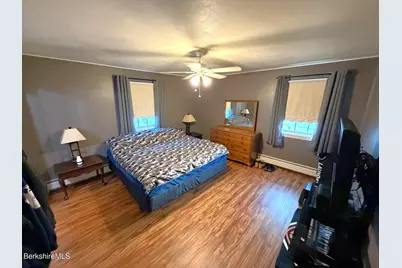 8 Country Rd, Adams, MA 01220 - Photo 17