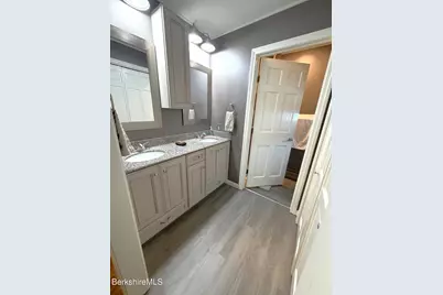 8 Country Rd, Adams, MA 01220 - Photo 19