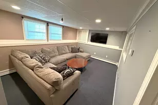 8 Country Rd, Adams, MA 01220 - Photo 29