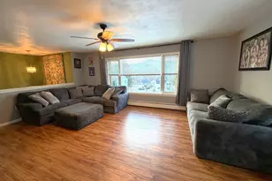 8 Country Rd, Adams, MA 01220 - Photo 15