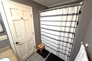 8 Country Rd, Adams, MA 01220 - Photo 27