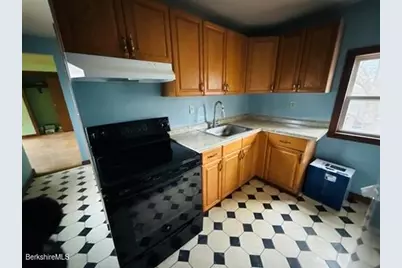 30 Danforth Ave #2, Pittsfield, MA 01201 - Photo 9