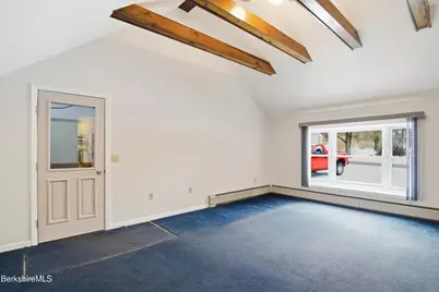 11 Opeechee St, Lanesborough, MA 01237 - Photo 9