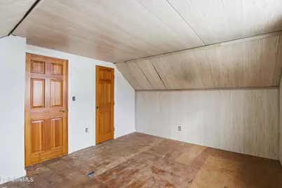 11 Opeechee St, Lanesborough, MA 01237 - Photo 23