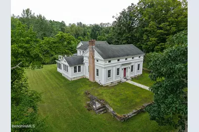 560 Stockbridge Rd, Lee, MA 01238 - Photo 45