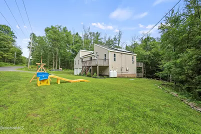 674 Benton Hill Rd, Becket, MA 01223 - Photo 5