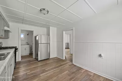 17 S Church St, Pittsfield, MA 01201 - Photo 11