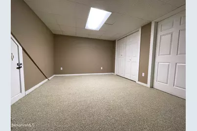 26 Brookside Dr, Pittsfield, MA 01201 - Photo 39