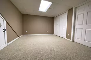 26 Brookside Dr, Pittsfield, MA 01201 - Photo 39