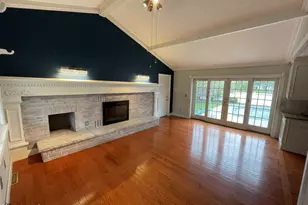 26 Brookside Dr, Pittsfield, MA 01201 - Photo 3