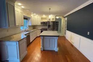 26 Brookside Dr, Pittsfield, MA 01201 - Photo 5