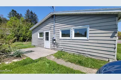 1121-1123 Ny-295, East Chatham, NY 12060 - Photo 17