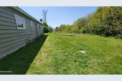 1121-1123 Ny-295, East Chatham, NY 12060 - Photo 31