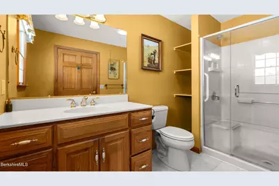 161 Leona Dr, Pittsfield, MA 01201 - Photo 25