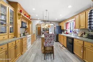 143 E Buckland Rd, Shelburne, MA 01370 - Photo 7