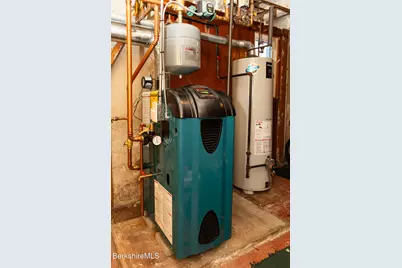 30 Pinehurst Ave, Pittsfield, MA 01201 - Photo 33