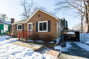 30 Pinehurst Ave, Pittsfield, MA 01201 - Photo 1