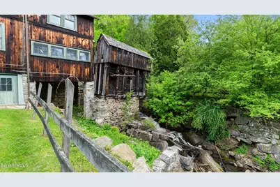 8 Yale Hill Rd, Stockbridge, MA 01262 - Photo 47