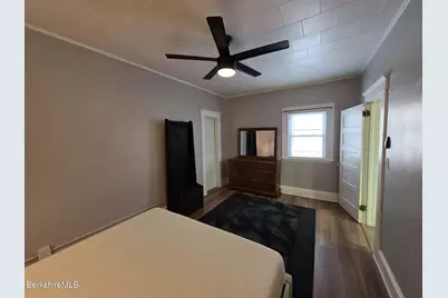 98L Summer St, Adams, MA 01220 - Photo 9