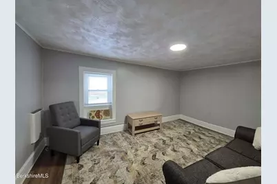 98L Summer St, Adams, MA 01220 - Photo 13