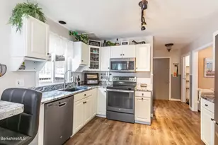 268 Devonshire Dr, Cheshire, MA 01225 - Photo 17