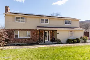 268 Devonshire Dr, Cheshire, MA 01225 - Photo 1