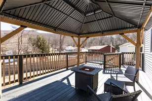 268 Devonshire Dr, Cheshire, MA 01225 - Photo 9