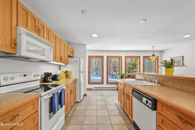 973 Fred Snow Rd, Becket, MA 01223 - Photo 21