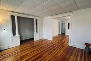 35 Livingston Ave, Pittsfield, MA 01201 - Photo 11