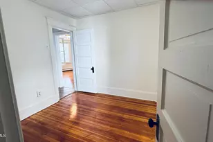 35 Livingston Ave, Pittsfield, MA 01201 - Photo 21