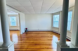 35 Livingston Ave, Pittsfield, MA 01201 - Photo 9