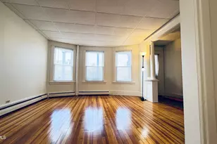 35 Livingston Ave, Pittsfield, MA 01201 - Photo 7