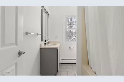 8 Applewood Ln, Pittsfield, MA 01201 - Photo 23