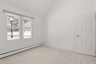 8 Applewood Ln, Pittsfield, MA 01201 - Photo 15