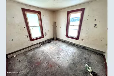 454 Main St, North Adams, MA 01247 - Photo 9