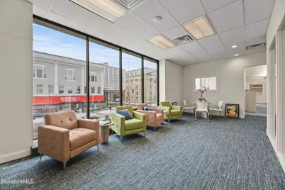 137 North St, Pittsfield, MA 01201 - Photo 13