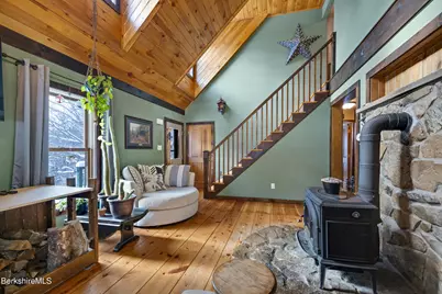 593 Woodmere Rd, Becket, MA 01223 - Photo 5