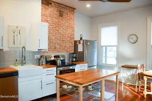 21-23 Linden St, Pittsfield, MA 01201 - Photo 3