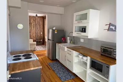 21-23 Linden St, Pittsfield, MA 01201 - Photo 11