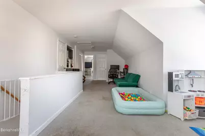 1842 East St, Pittsfield, MA 01201 - Photo 19