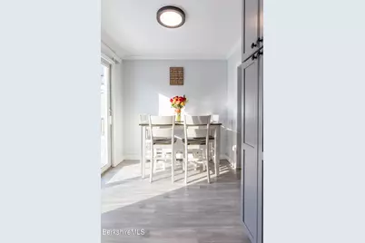 1842 East St, Pittsfield, MA 01201 - Photo 9